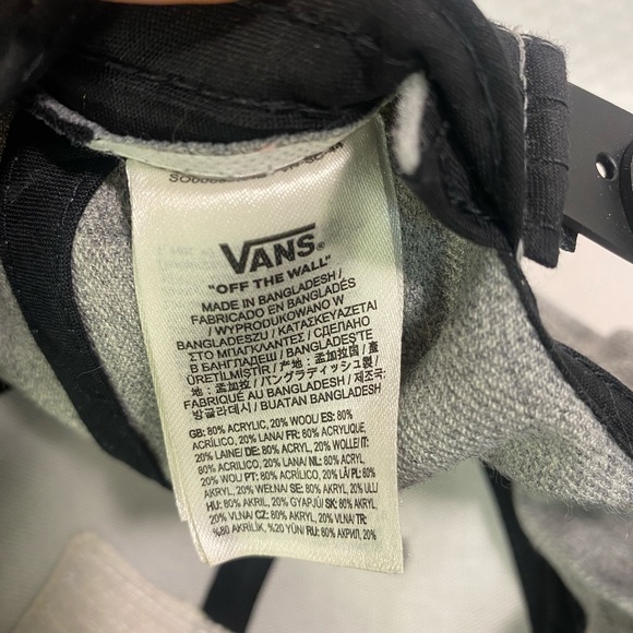 VANS “OFF THE WALL” HAT - Picture 3 of 7